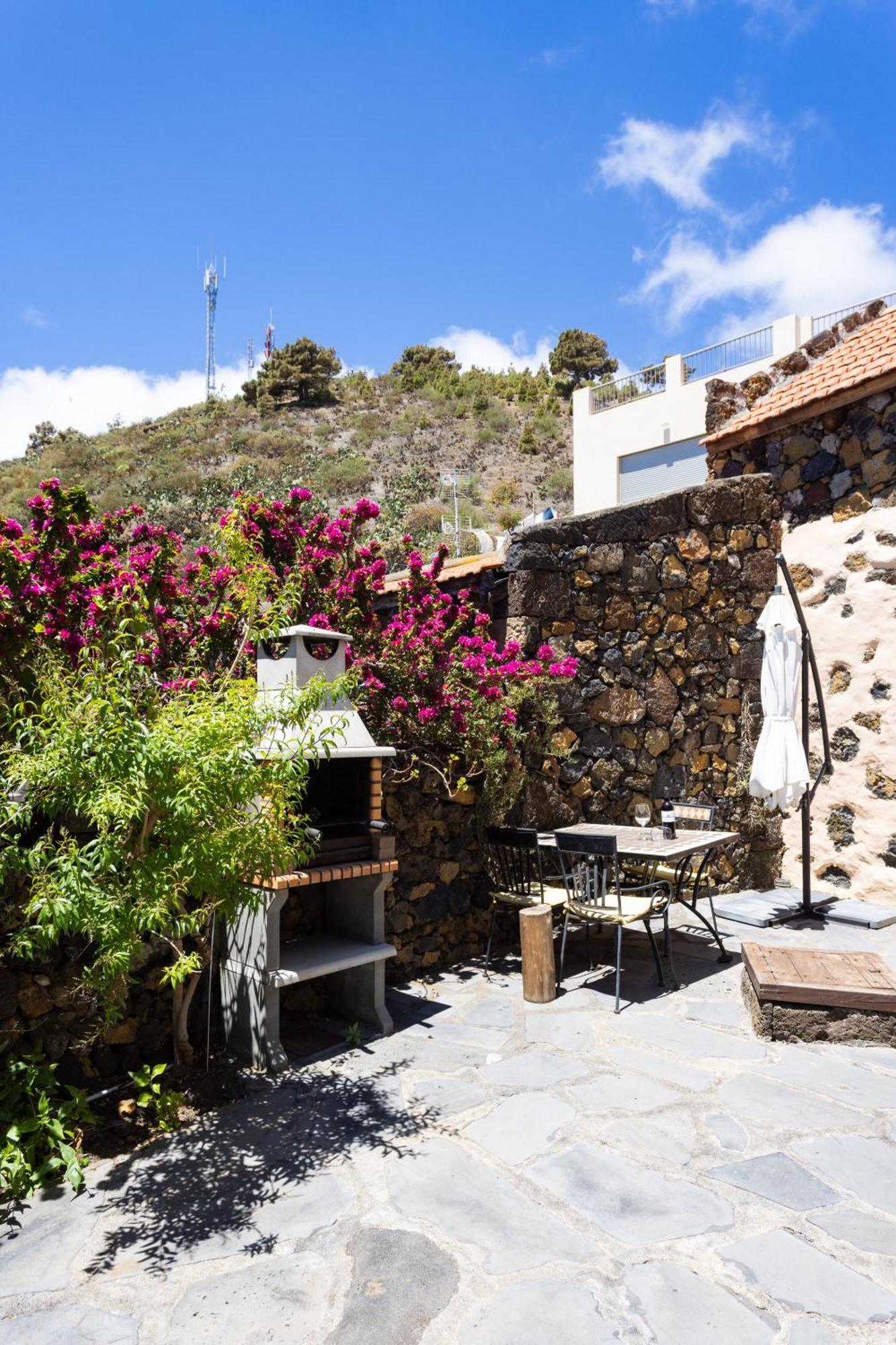 Stunning Rustic House El Pinar & Wifi Guest House Luaran gambar