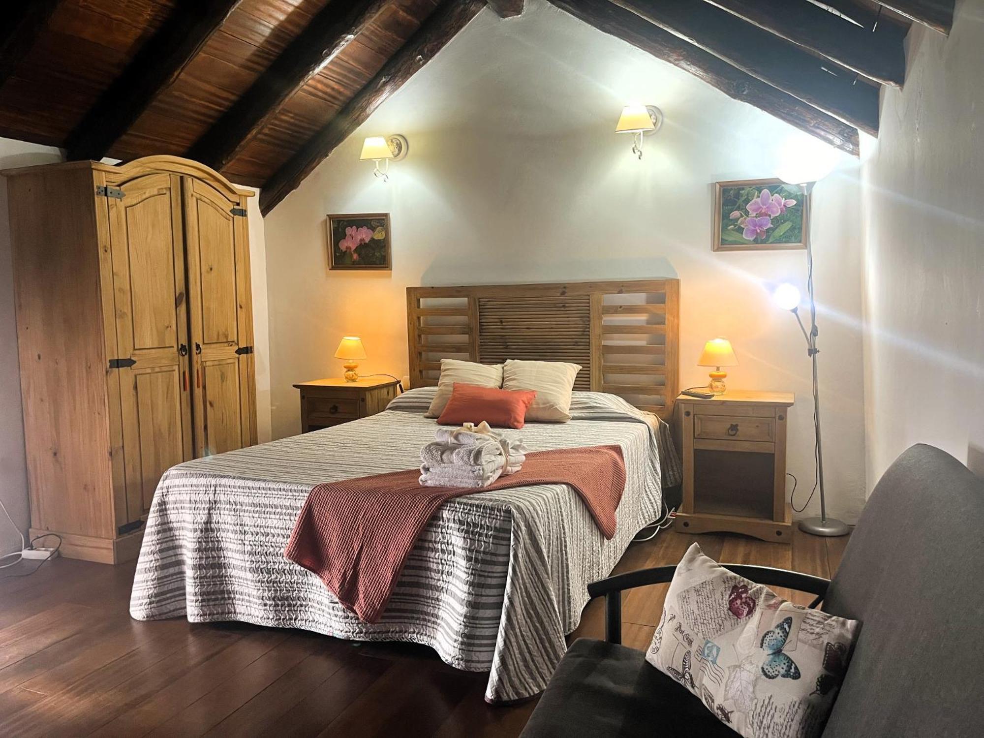 Stunning Rustic House El Pinar & Wifi Guest House Luaran gambar